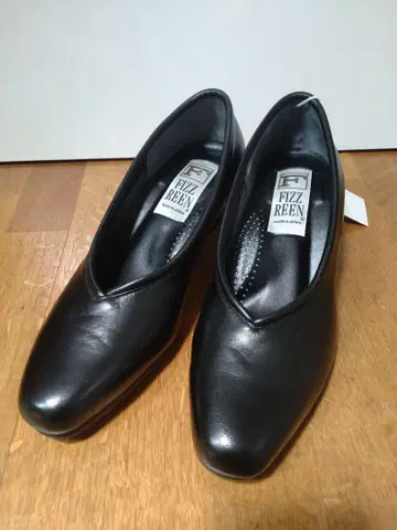 FIZZ REEN 피즈린 블랙 펌프스 22.5cm 3E