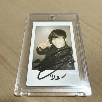 2PM 준호 JUNHO 폴라로이드 사인