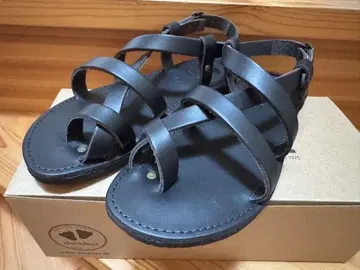 여름에 딱! duckfeet 블랙 가죽 샌들