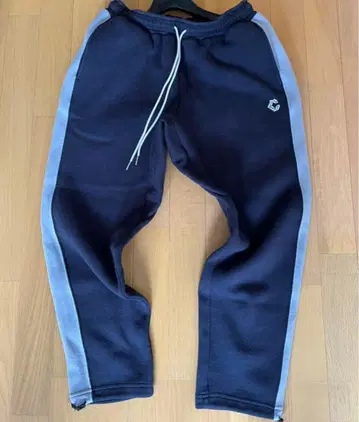CRONOS 조거 팬츠 네이비 사이드 스트라이프
