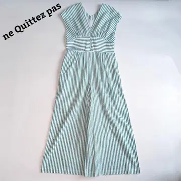 새상품급 누키테파 야마시로 요코 콜라보 코튼 스트라이프 V넥 올인원 S