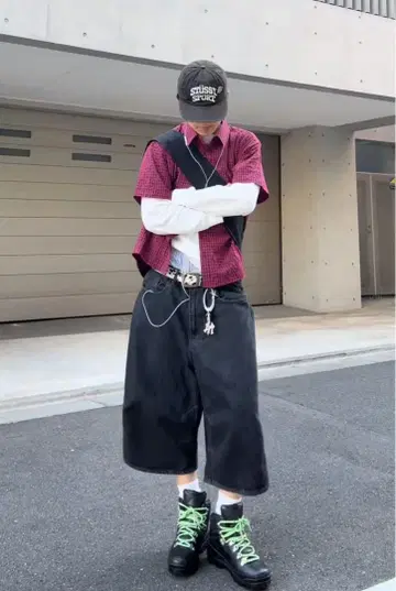beams 조츠 엔도 마모루 착용