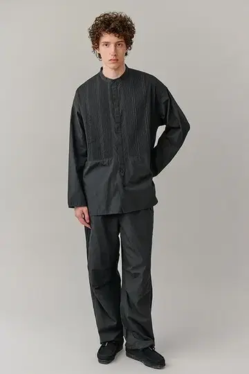 1 새상품급 24AW Pheeta Bshop 별주 Trinity 셔츠