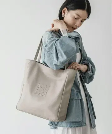 러셋 가죽 토트백 새상품