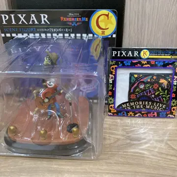 HAPPY 복권 PIXAR 리멤버 미 피규어 & 스티커 세트
