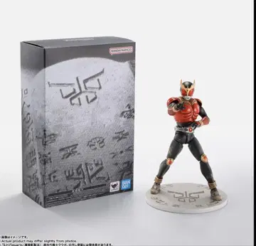 S.H.Figuarts 진골 조각 제법 초고대 전사 쿠우가 초 쿠우가 전