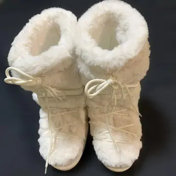 문 부츠 화이트 퍼 무스탕 부츠