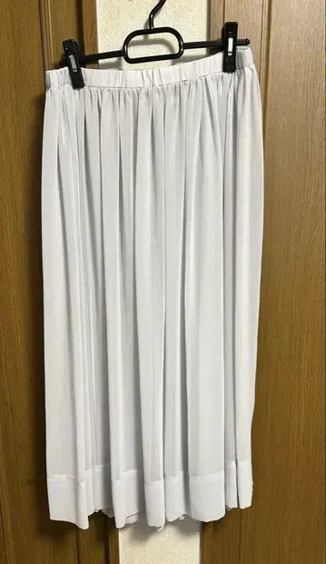 시어 안감 플레어 스커트