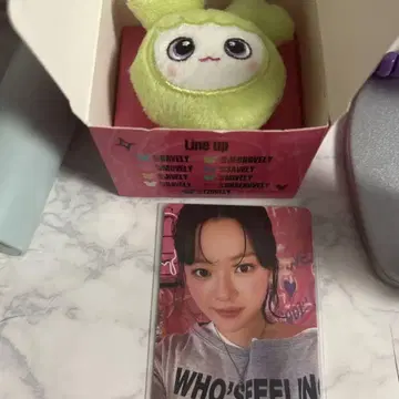 TWICE 팝업 랜덤 봉제 인형 반지 정연 혜택 트레이딩 카드