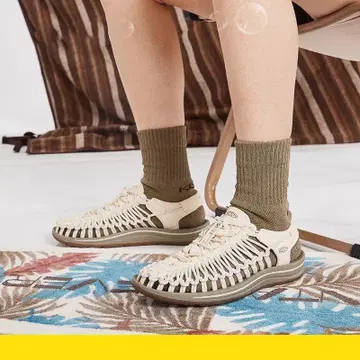KEEN 23.5c\,m 스포츠 샌들 화이트