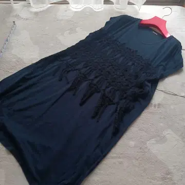 zucca 자수 원피스. 다크 네이비