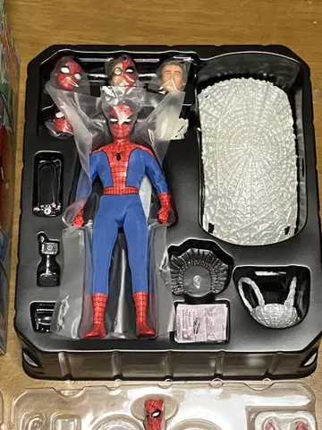 MEZCO 어메이징 스파이더맨