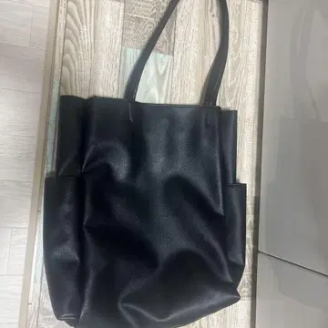 블랙 합성 피혁 토트백