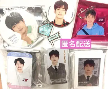 세븐틴 원우 사진 스페이스 뮤지엄 카페 키링