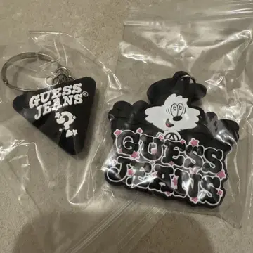 GUESS JEANS VERDY GIFT SHOP 키링