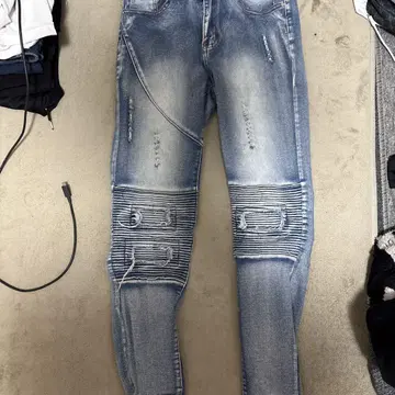 데미지 진 데님