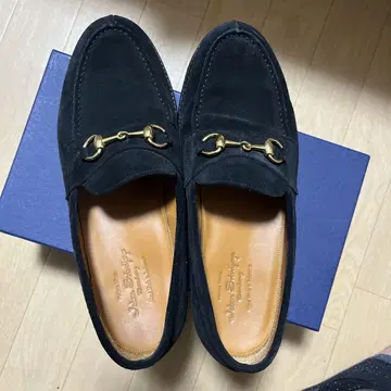 Jalan Sriwijaya 잘란 스리와야 블랙 스웨이드 로퍼