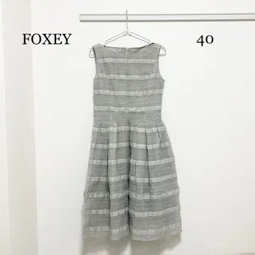 0057 FOXEY 슬리브리스 무릎 기장 원피스 40 사이즈 레이스
