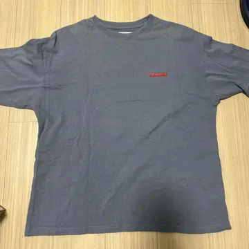 freak's store 그레이 티셔츠