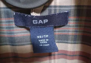 세일] GAP 체크 무늬 반팔 셔츠 XS