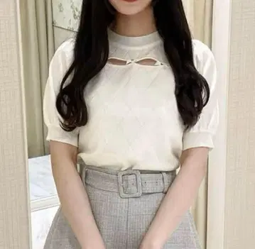 evelyn 포인트 리본 니트 화이트