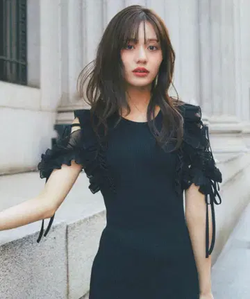 toccocloset 리본 포함 쉬폰 플리츠 프릴 절개 리브 니트 원피스
