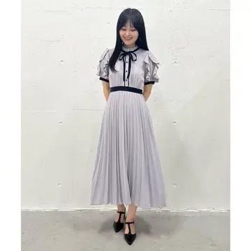 프릴 칼라 플리츠 보타이 원피스