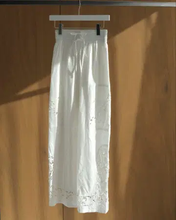 아누케 커트워크 레이스 팬츠 36