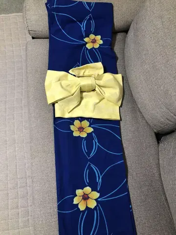 파란색 꽃무늬 유카타
