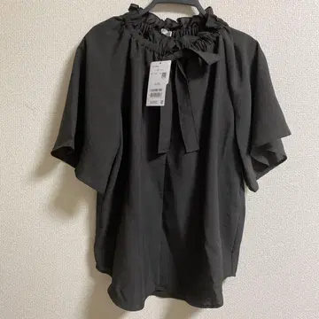 GLACIER lusso 프릴 넥 탑 S/M/L 그레이