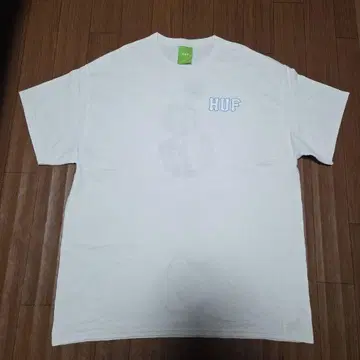 HUF 화이트 티셔츠 다이스 디자인