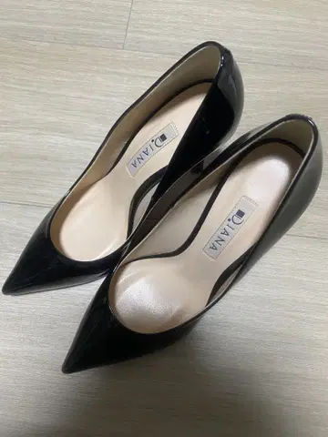 DIANA 블랙 스틸레토 펌프스 22.0cm