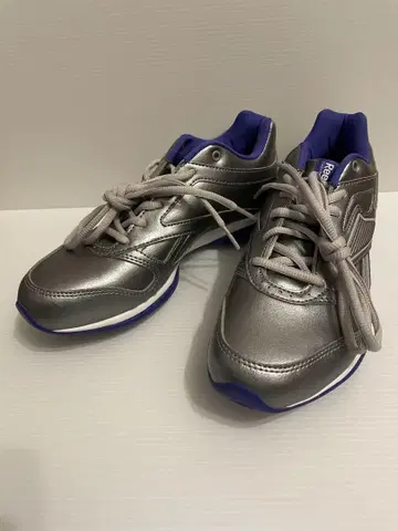 리복*이지톤*스니커즈*23cm*M9195