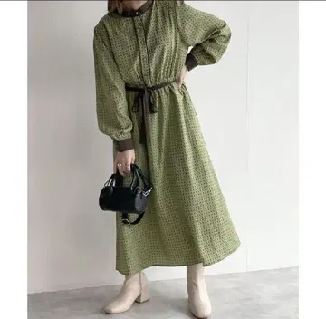 새상품 더블 클로젯 스트라이프 패턴 긴팔 롱 원피스