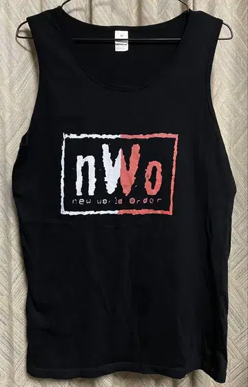 nWo RED&BLACK 슬리브리스