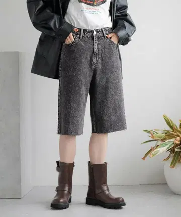 CONE/하프 데님 팬츠 로리즈팜