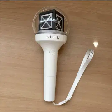 NiziU OFFICIAL LIGHT STICK 응원봉