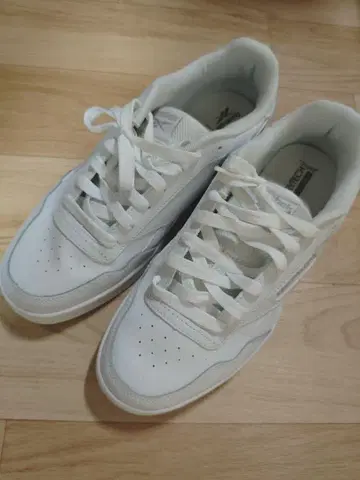 리복 코트 어드밴스 court advance 화이트 27cm