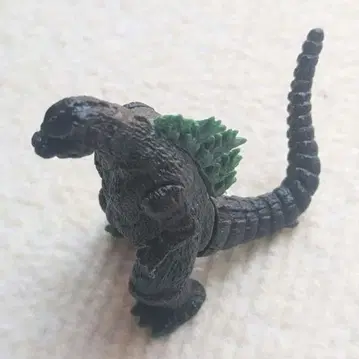 고질라 피규어 경질 비닐 블랙과 그린 약 6cm