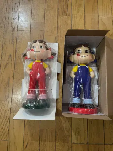 목이 흔들리는 페코짱 2개 빨파 B7