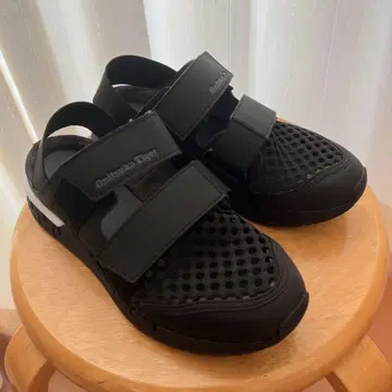 오니츠카타이거 이번 시즌 샌들