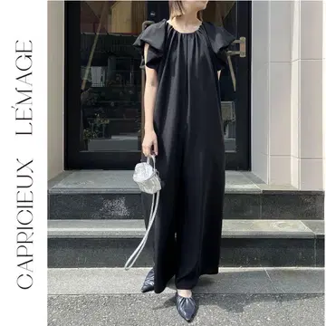 새상품 CAPRICIEUX LE'MAGE 퍼프 올인원 블랙