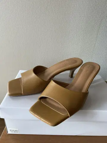 새상품급 IENA BONITAS 샌들
