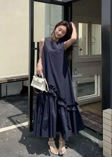 BIRTHDAY BASH 프릴 슬리브리스 원피스 블랙