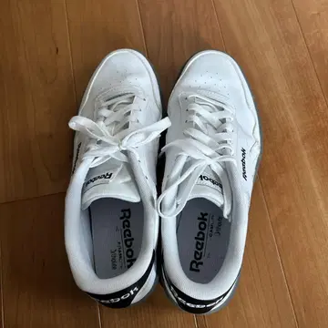 리복 스니커즈 화이트 27cm