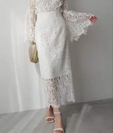스칼라 레이스 스트레이트 스커트 화이트 S 사이즈