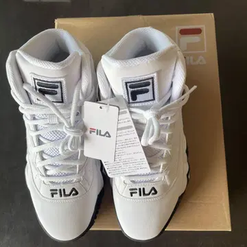 휠라 FILA 스니커즈 미사용 새상품