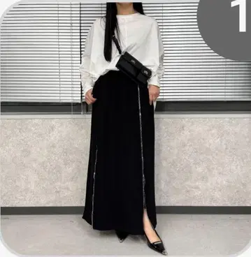 조네코 채널 블랙 슬릿 롱 스커트