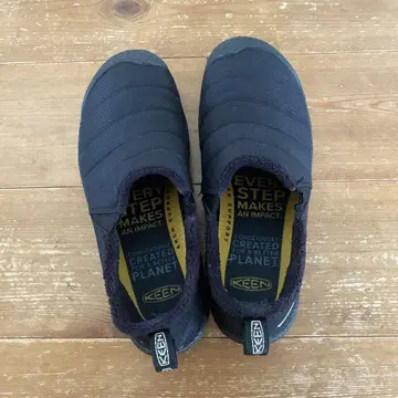 KEEN 블랙 HOWSER 하우저 투 트리플 블랙 25