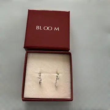 BLOOM 꽃 모양 귀걸이 블룸